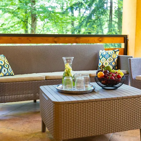 E-pagony Dunakanyar- Privat Erdei Szallas Holiday home *