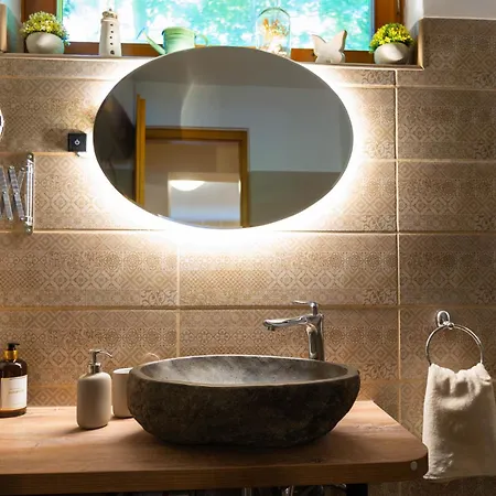 Tatil Evi E-pagony Dunakanyar- Privat Erdei Szallas